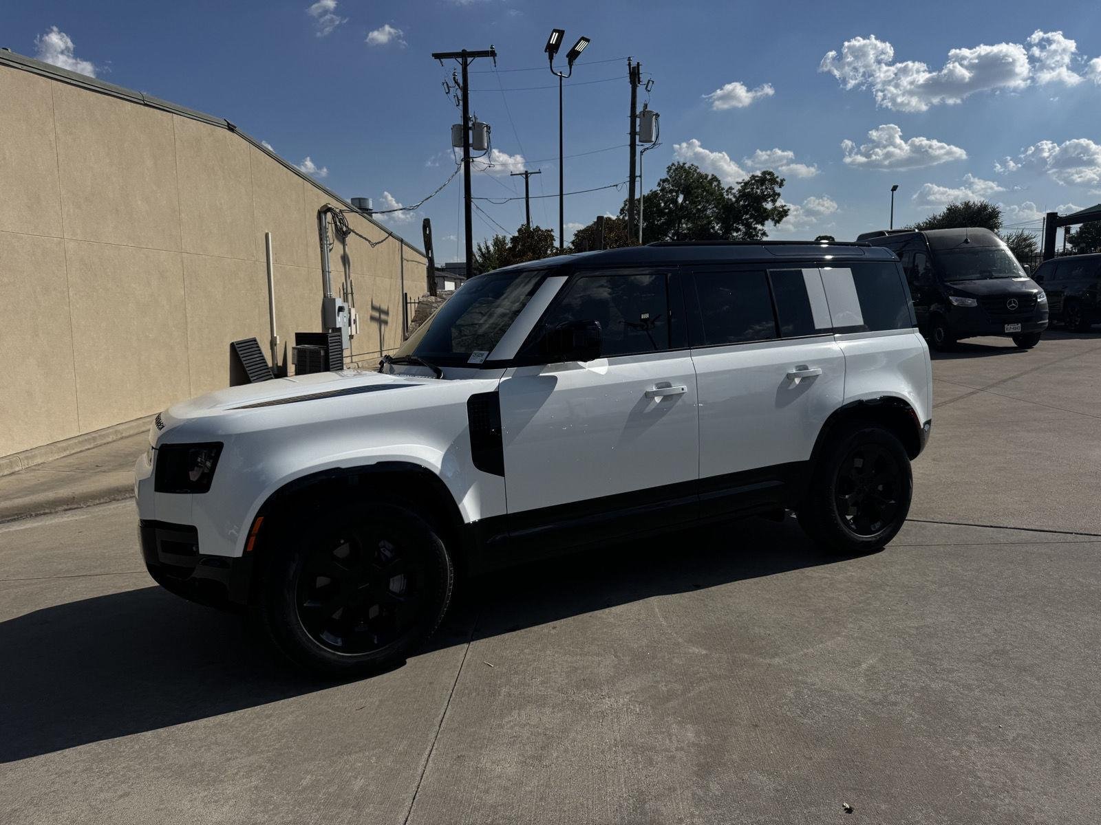 land rover defender 2026 SALE27EU7T2510299 image land rover defender 2026 SALE27EU7T2510299 image